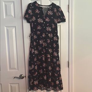 LOFT navy floral midi short sleeve dress; size 4